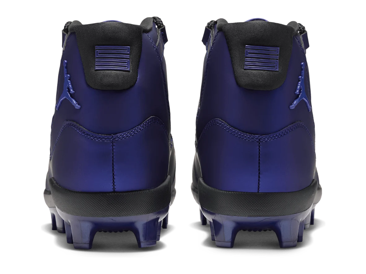 Jordan 11 MCS Space Jam cleats from behind, lapis heels with black collars