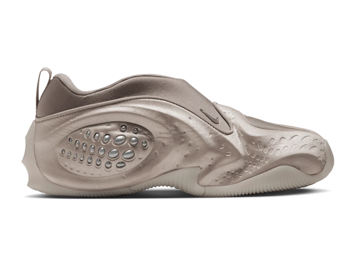 Women's Nike First Sight Shadow, medial side with chrome pods and small Swoosh