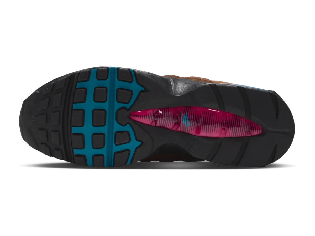 Nike Air Max 95 Big Bubble Cacao Wow, outsole with teal tread and pink Air window