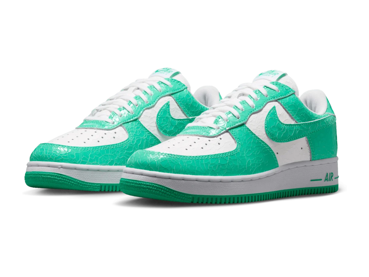 Nike Air Force 1 Low Menta and White, the pair from the front three-quarter angle